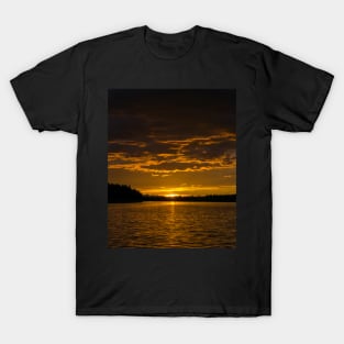 Sunset on the prairies T-Shirt